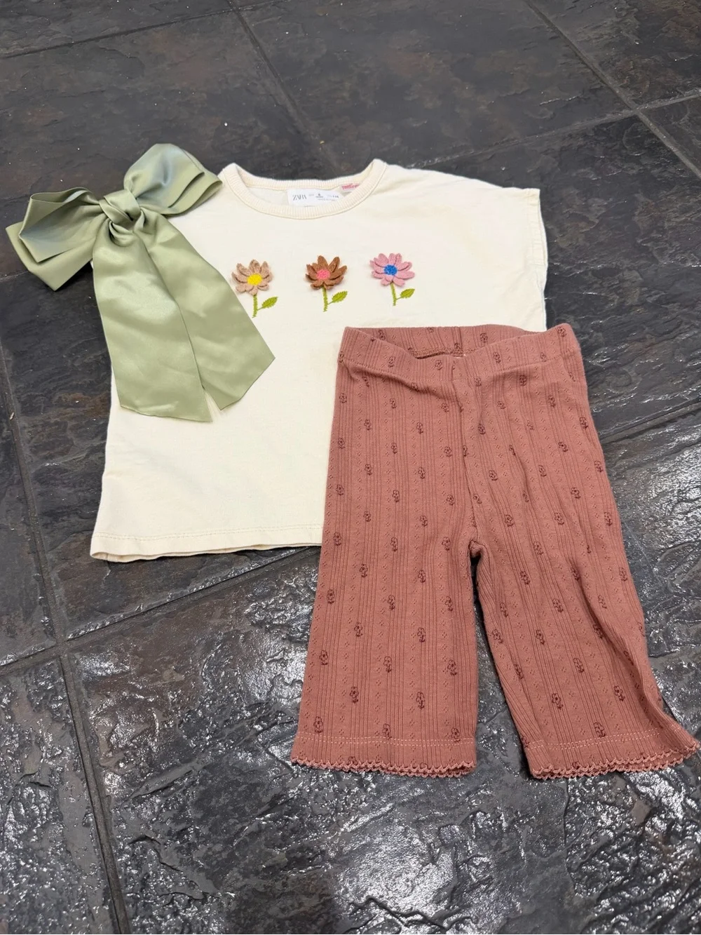 Zara Girls Floral Embroidered Top & Ribbed Knit Shorts Outfit Bundle Size 6